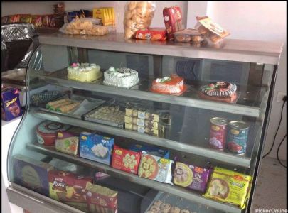 One More Bite Cake Shop