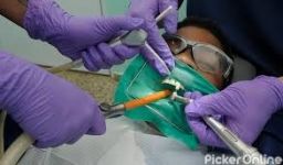 Dental Implantologist