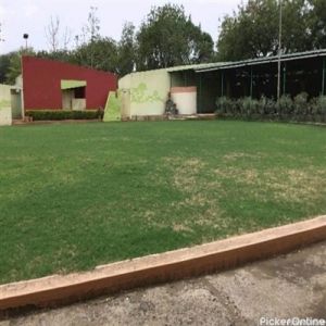 Pakiza Lawn